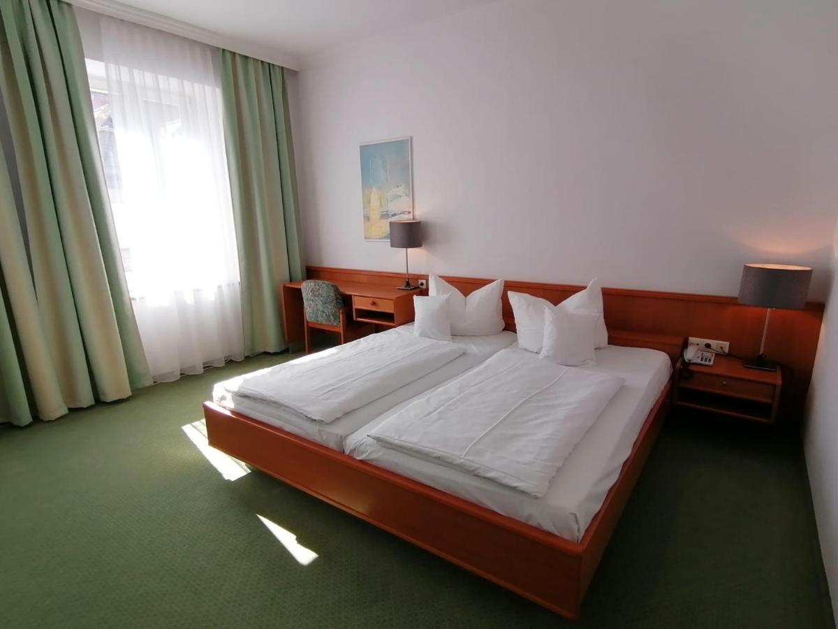 Hotel Wendelstein Розенгайм Екстер'єр фото